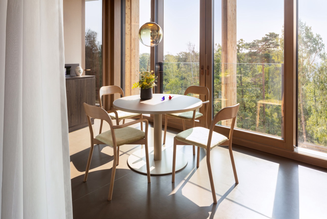 Patientenzimmer des Neubaus der Waldkliniken Eisenberg