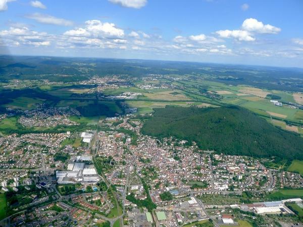 Luftbild von Sonneberg (Thüringen) und Neustadt bei Coburg (Bayern)