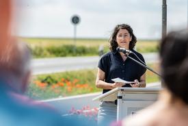 Staatssekretärin Schönig am Redepult