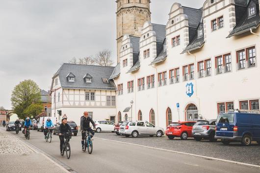 Ministerin Susanna Karawanskij und Arnstadts Bürgermeister Frank Spilling im Rahmen der Aktion STADTRADELN in Stadtilm