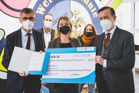 Von links nach rechts: Landrat Reinhard Krebs, Ministerin Susanna Karawanskij und Bürgermeister Klaus Bohl