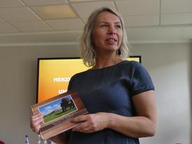 Ministerin Karawanskij besucht Unterwellenborn. | Foto: K. Müller (TMIL)