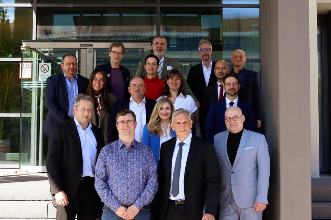 Gruppenfoto der Mitglieder des Digitalbeirates