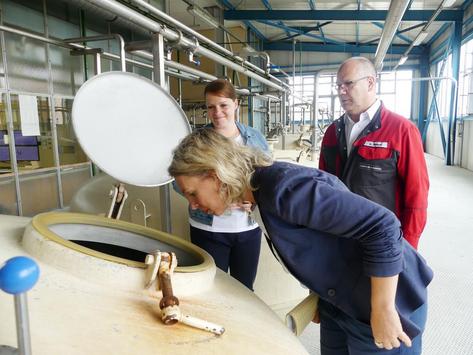 Ministerin Karawanskij besichtigt das Nordbrandwerk in Nordhausen. | Foto: K. Müller (TMIL)