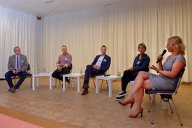 Susanna Karawanskij in der Podiumsdiskussion